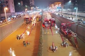 #河南暴雨互助#鄭州京廣隧道：排水清淤有望今日完成，遇難人數(shù)待核實
